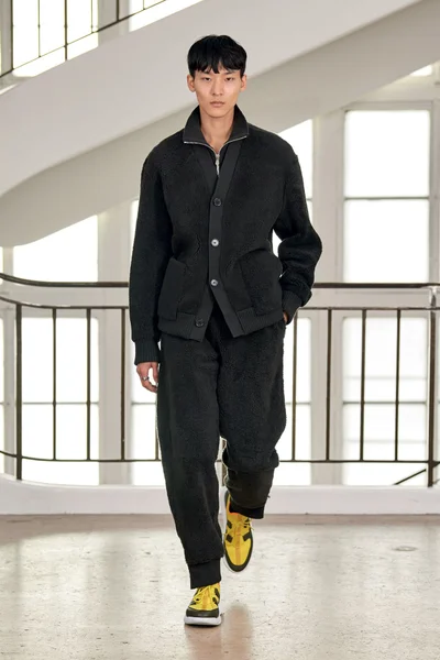 Look 27